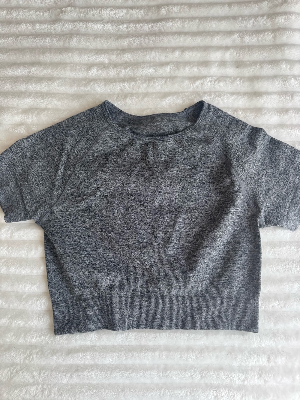 Short Sleeve Gray Cropped Athletic Tee
